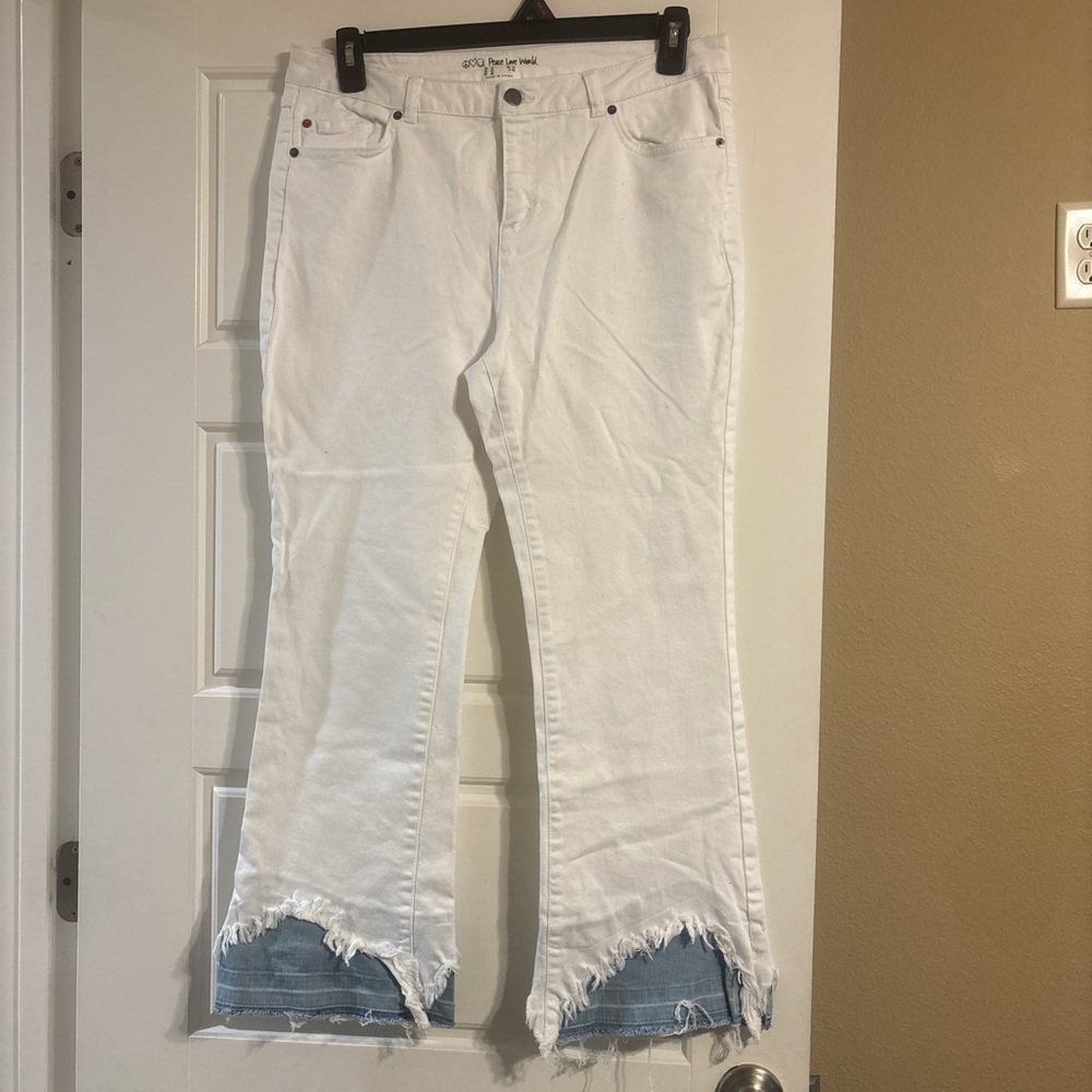 Peace Love World White Frayed Hem Women Jeans